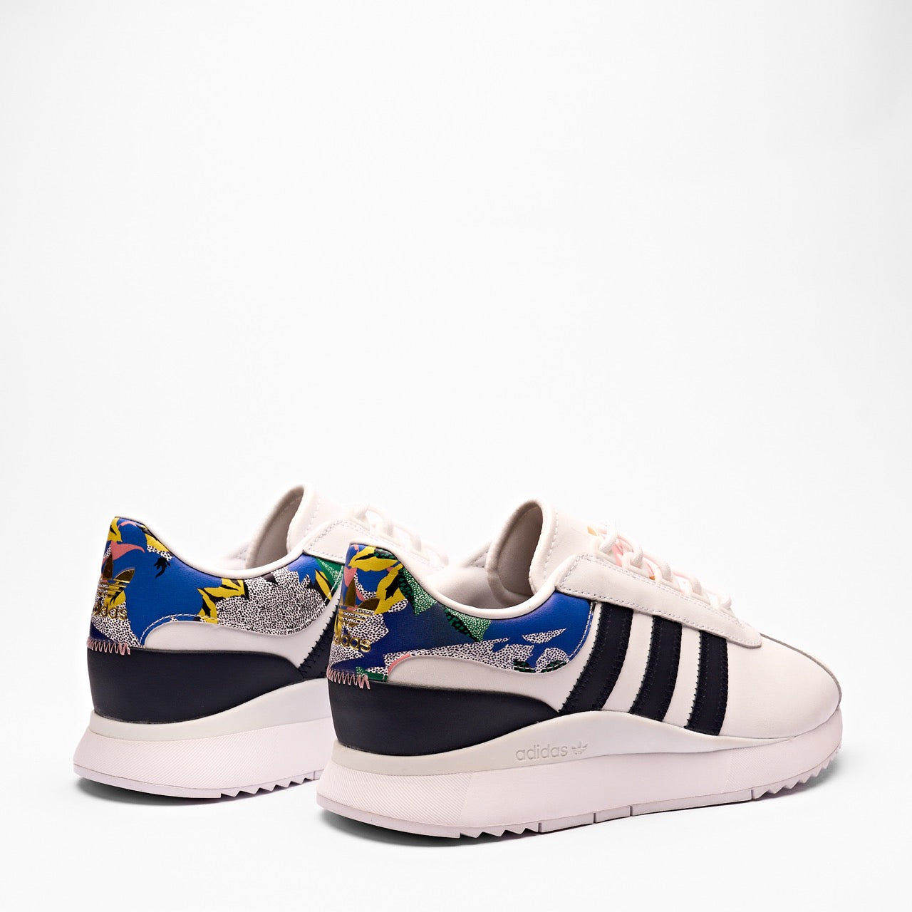 Adidas FX8105  Women Shoes